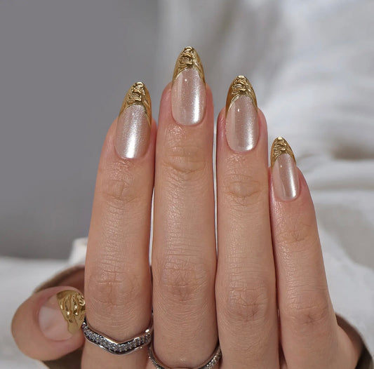 𝙼𝙾𝙻𝚃𝙴𝙽 𝙻𝙰𝚅𝙰